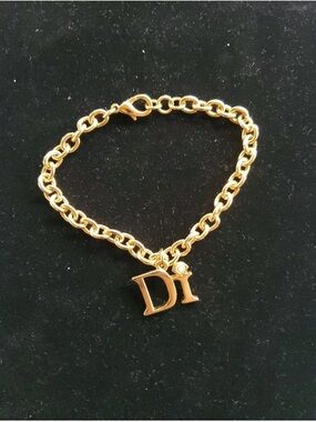 Gold Letter Diamond International Charm Chain Bracelet - Women's Fashion Jewelry